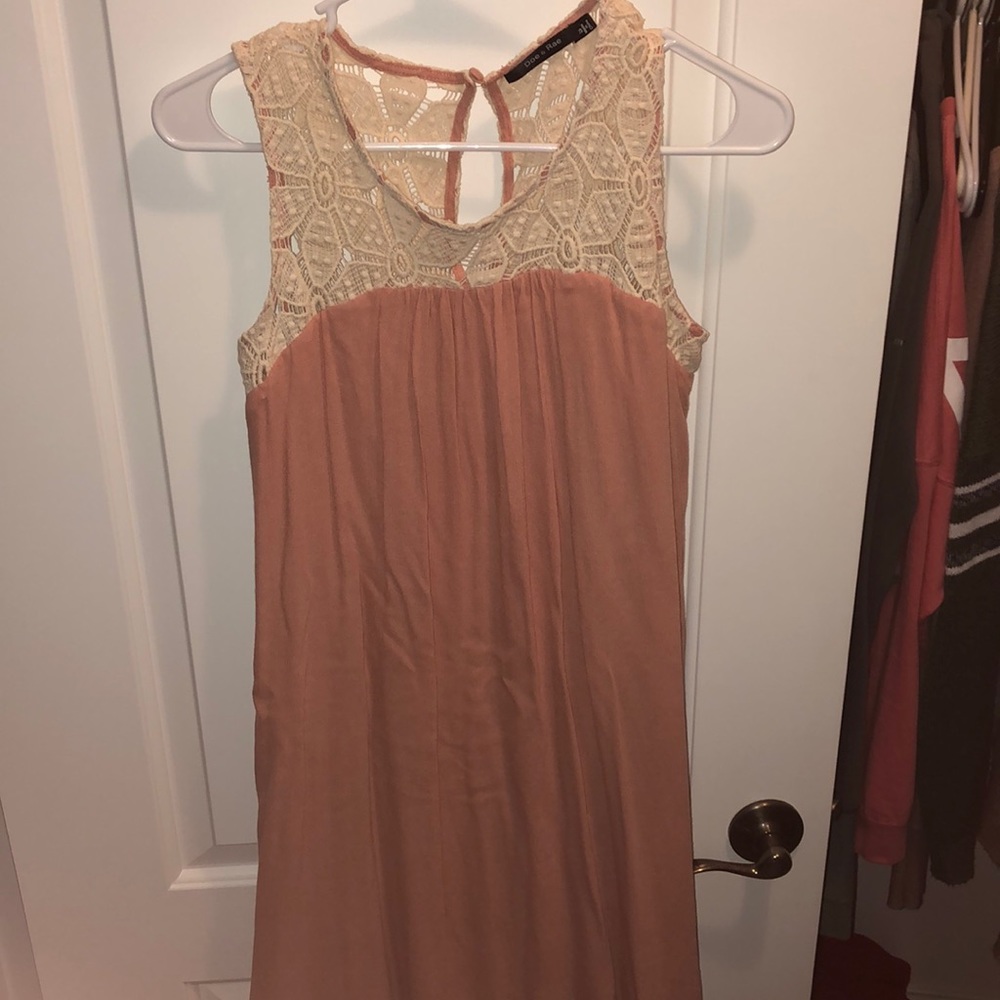 Boutique Light Pink tunic dress with lace detail